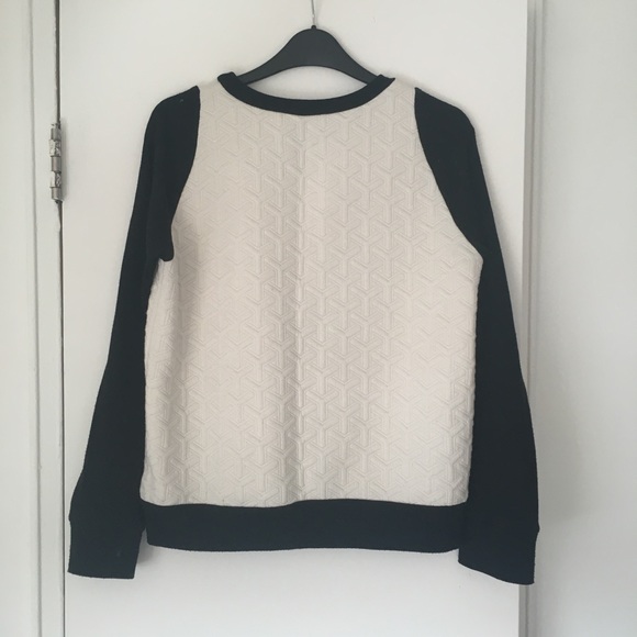 AQUA Bloomingdale Sweater - Picture 2 of 3